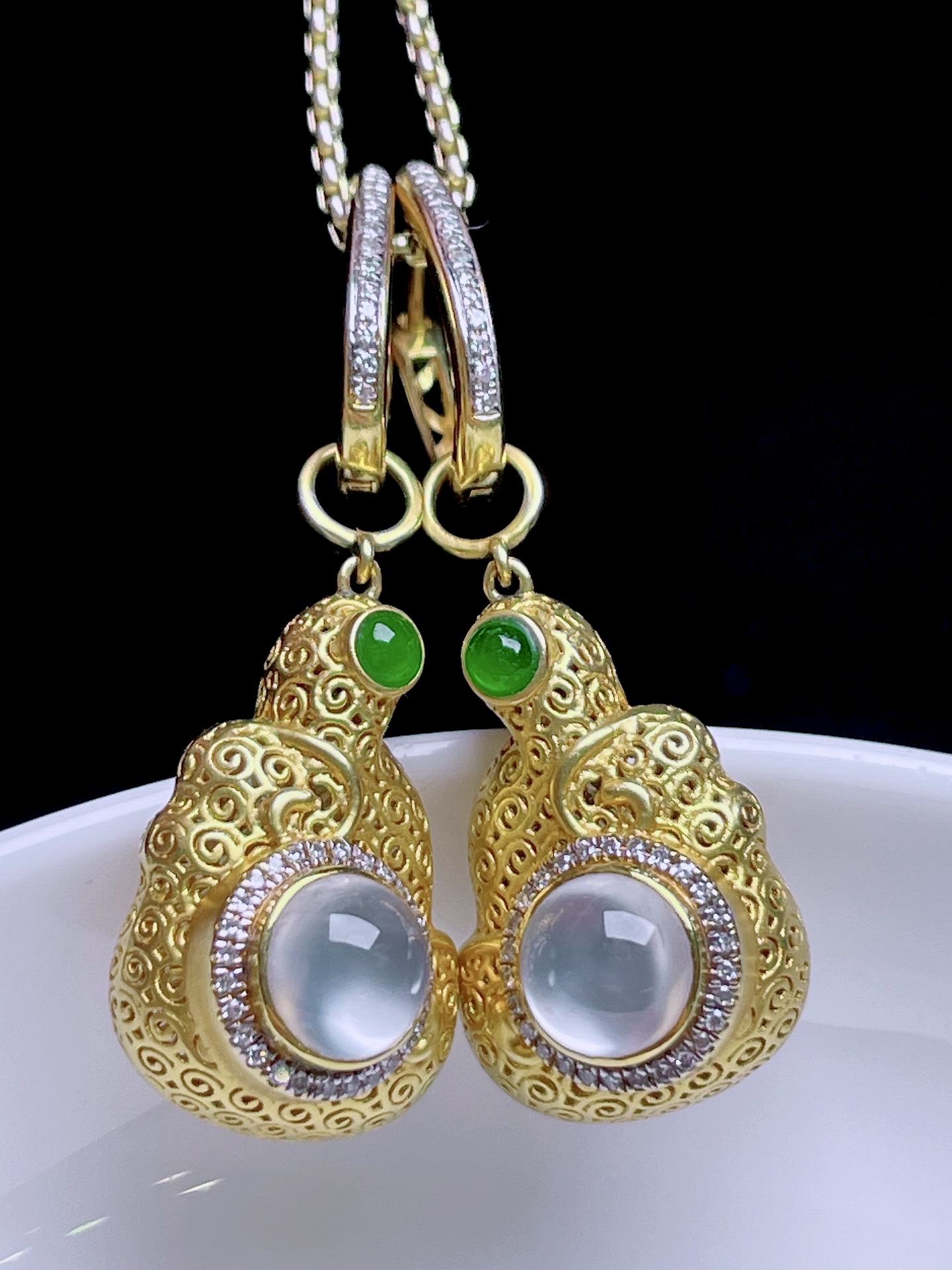 ️ 冰种蛋面耳坠 通透水润，种老起光，18k金镶嵌 整体：35.7/12.8/11.4 裸石：6.