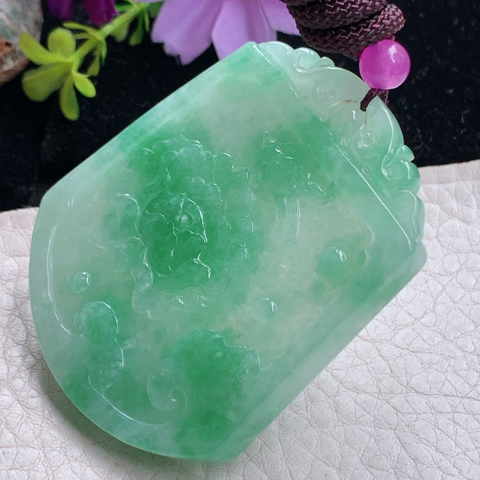 zz3实拍55*45.6*6天然缅甸翡翠双面精雕花开富贵吊坠浅绿国色天香毛衣坠