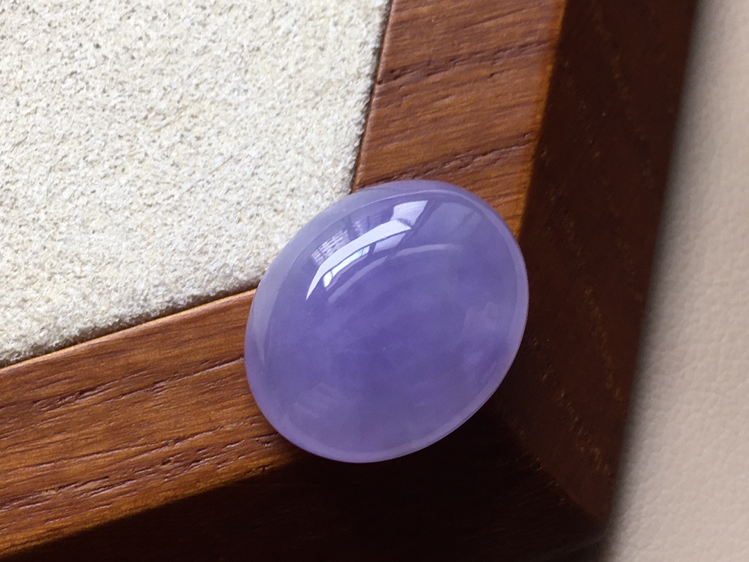 ️ 冰种浓紫蛋面  色泽浓郁无比，底子细腻起胶，无裂尺寸20.5*16.7*7.5 超值