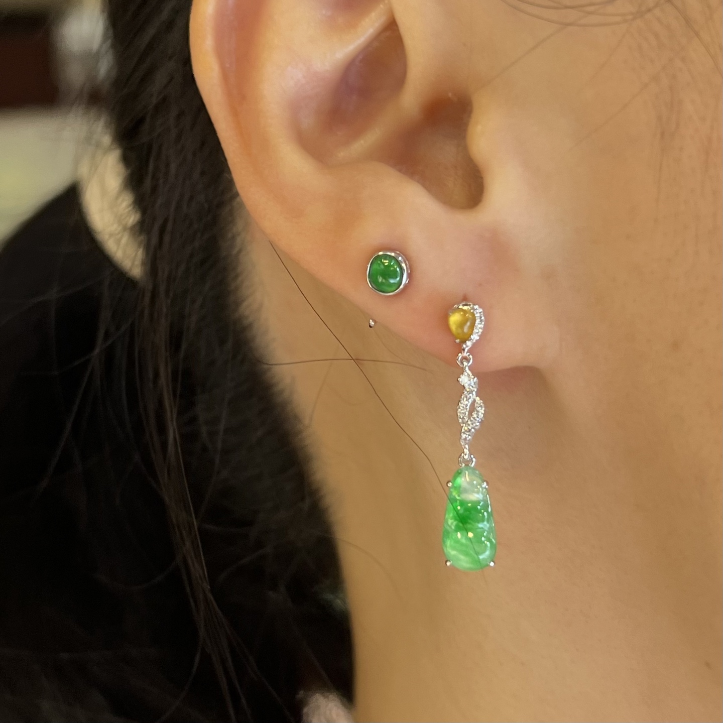 ️18k金钻石镶嵌冰种起光阳绿黄翡四季豆耳坠双色福豆耳钉天然缅甸翡翠A货，11-5.6-28.5-5.6-3.4