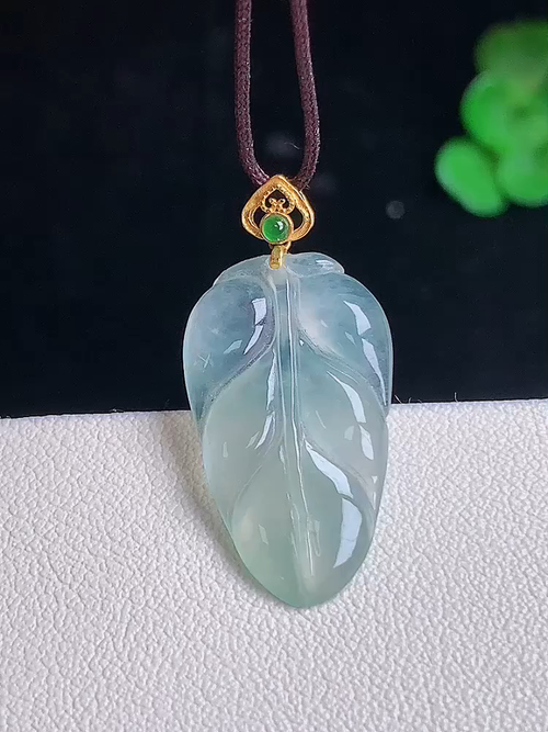  ，18k金镶冰叶子，无裂，尺寸23.4/13.6/2.8，№;y18j2   16