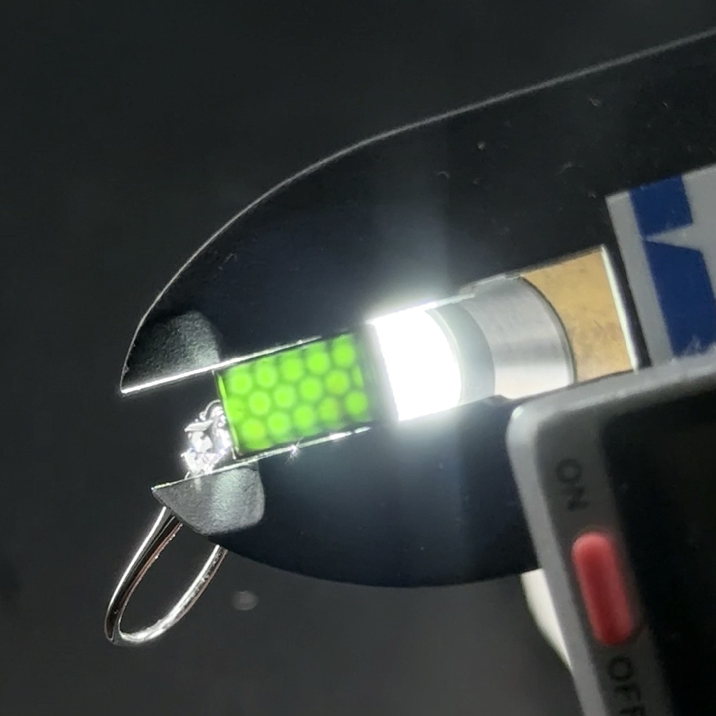 精品18k墨翠白金耳坠 种好色正 黑度极好 打灯通透 油性十足 尺寸9.6