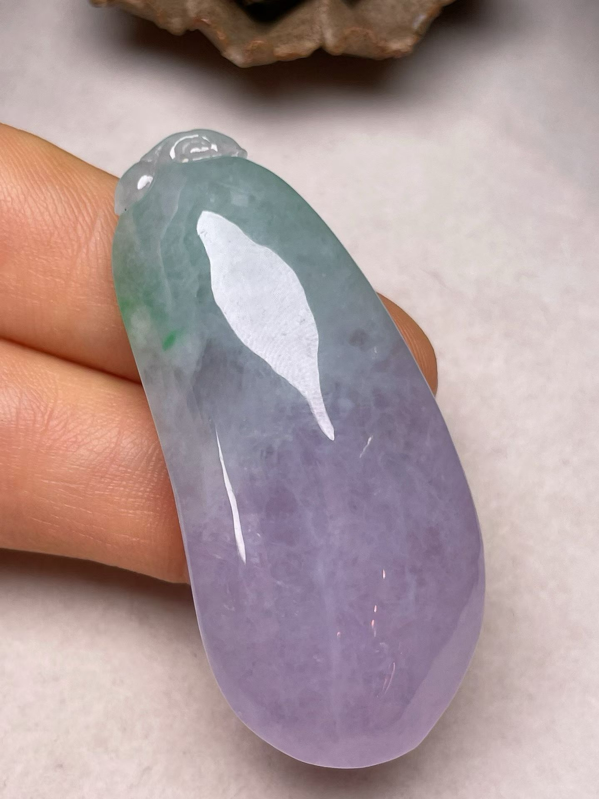 冰糯种紫罗兰【福瓜】吊坠，种水好，玉质细腻 ，卖相好