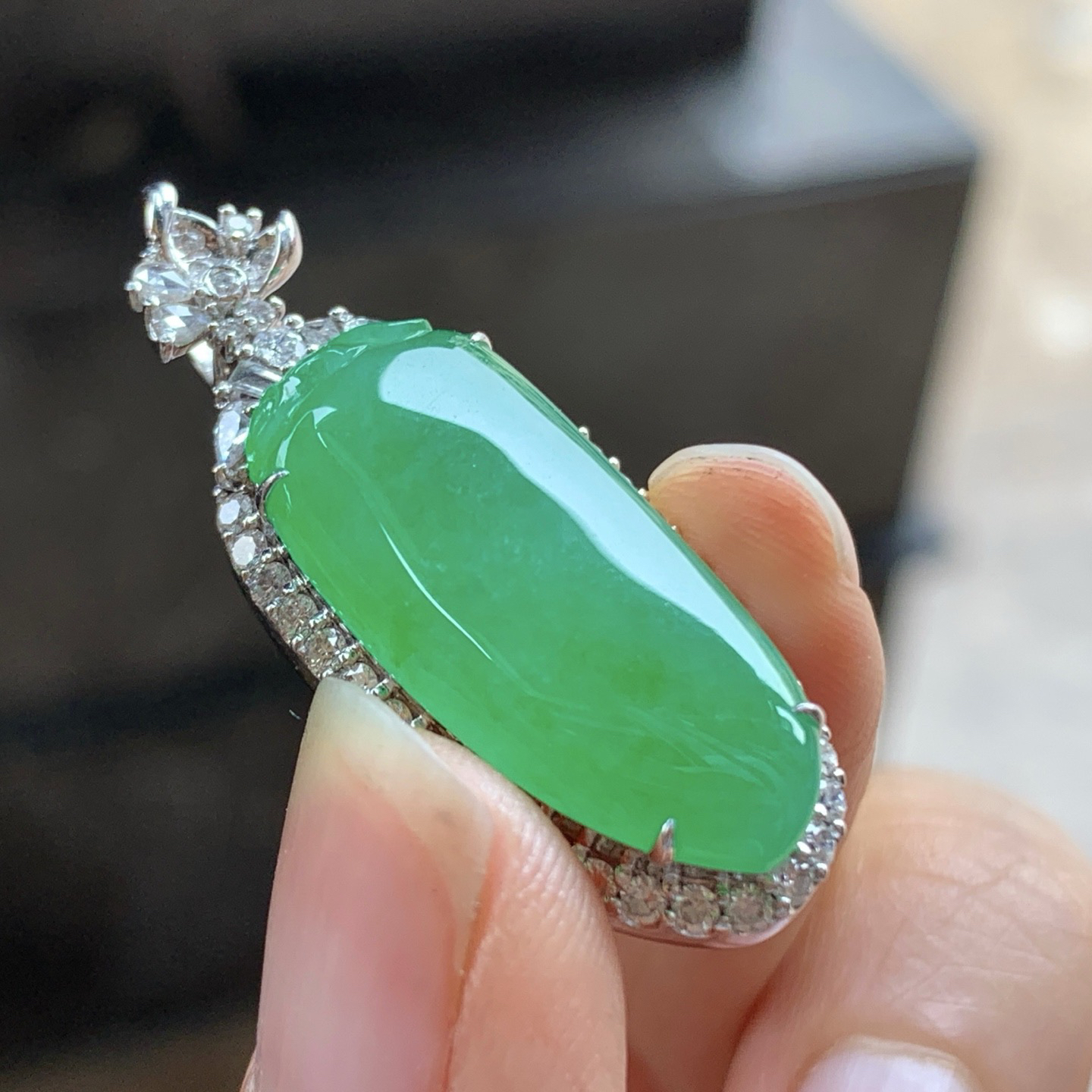 金钻镶嵌阳绿色福瓜^_^色阳 尺寸25