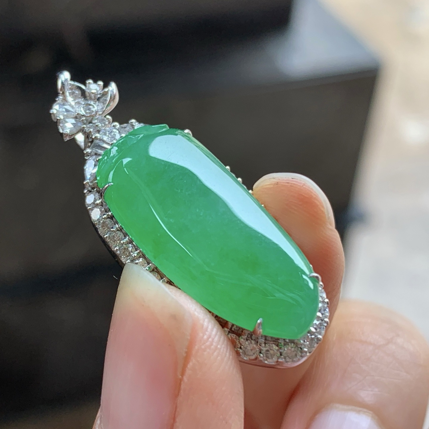 金钻镶嵌阳绿色福瓜^_^色阳 尺寸25