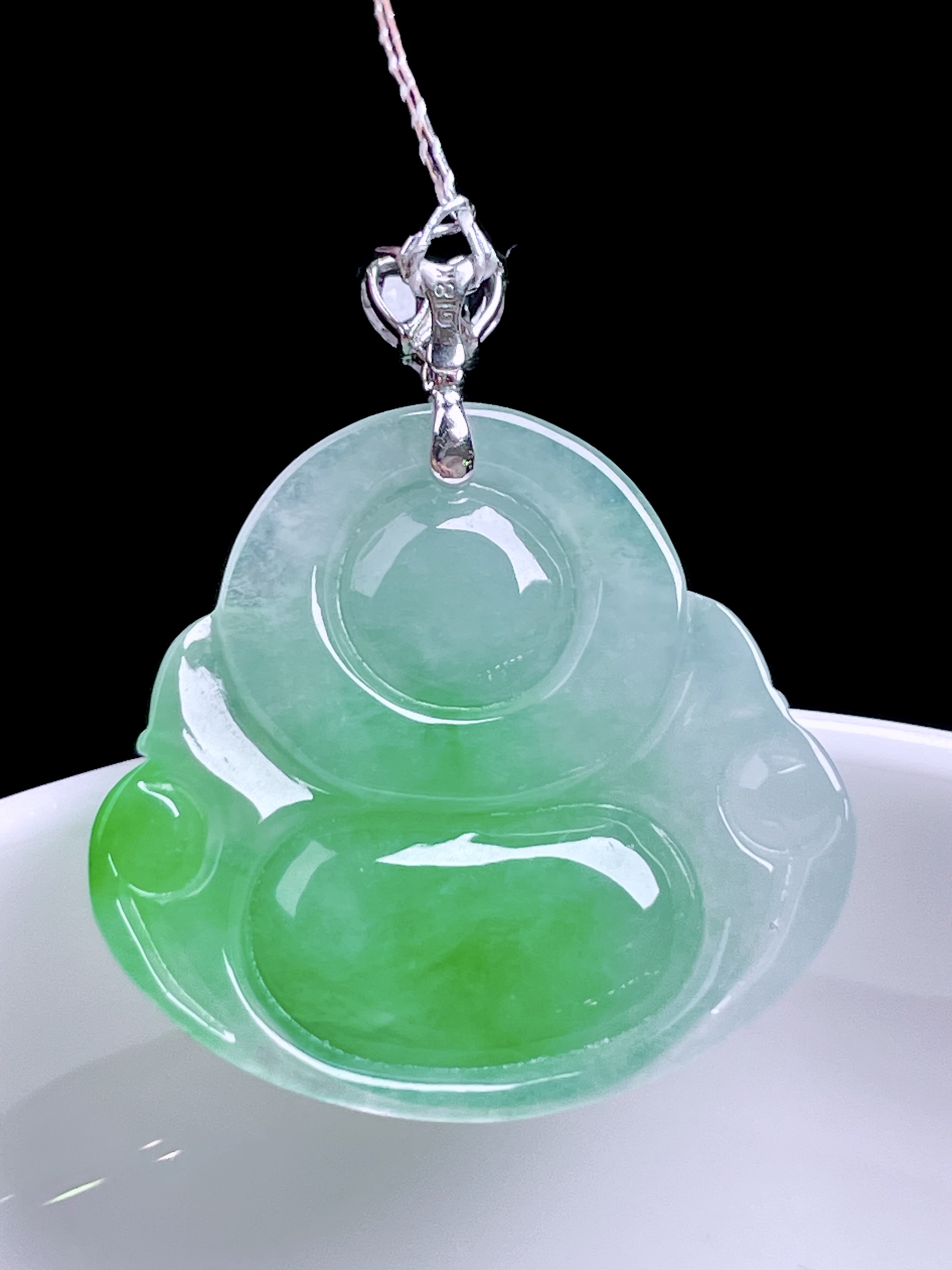 ️ 冰阳绿佛公 色泽浓郁，种老水润，18k金镶嵌 整体：31 裸石：26.6/25/6