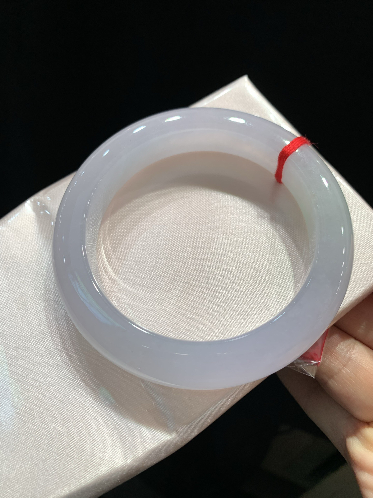 尺寸58.6/12.6/10.3，冰紫罗兰手镯
水润细腻 冰透