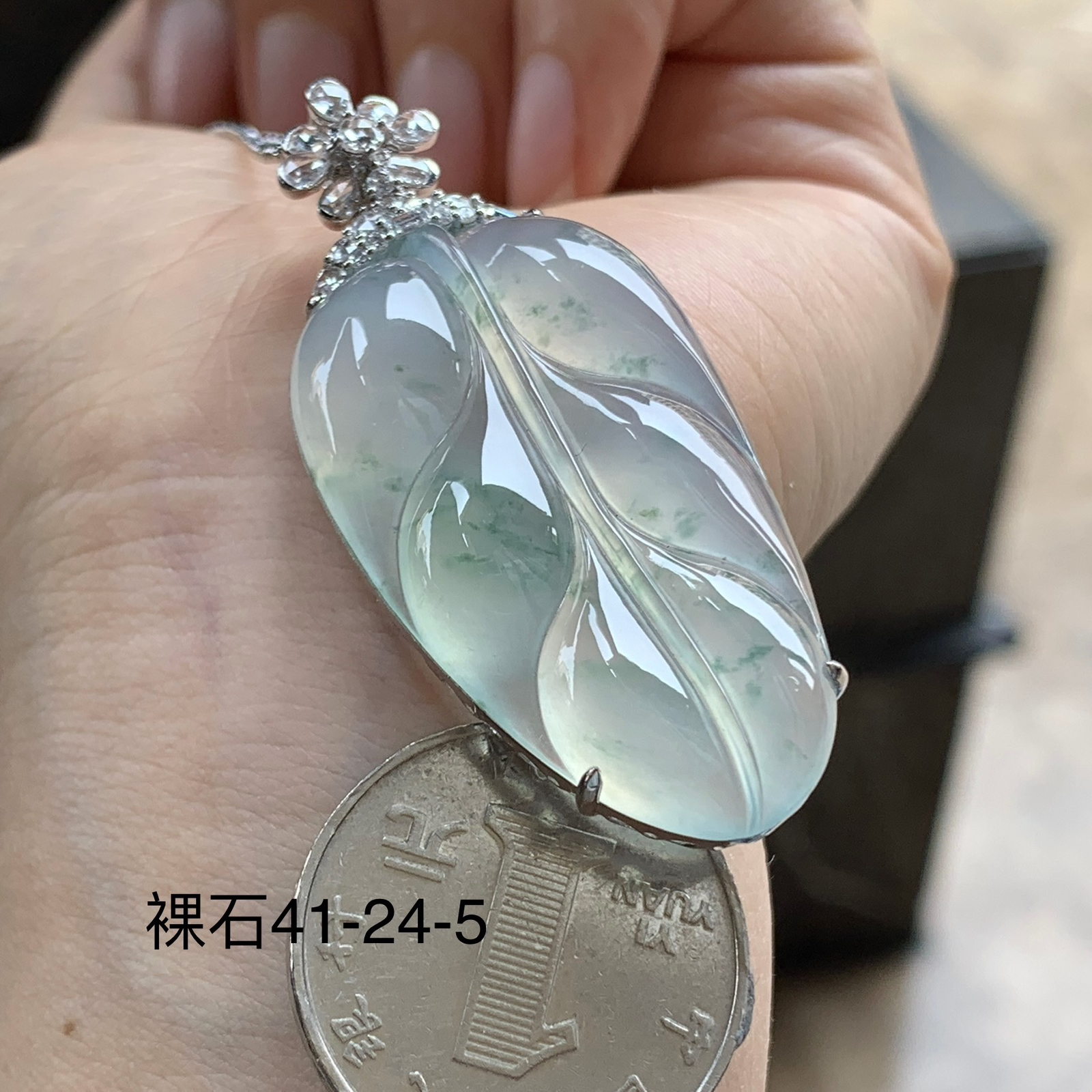 金钻镶嵌飘花叶子^_^尺寸41