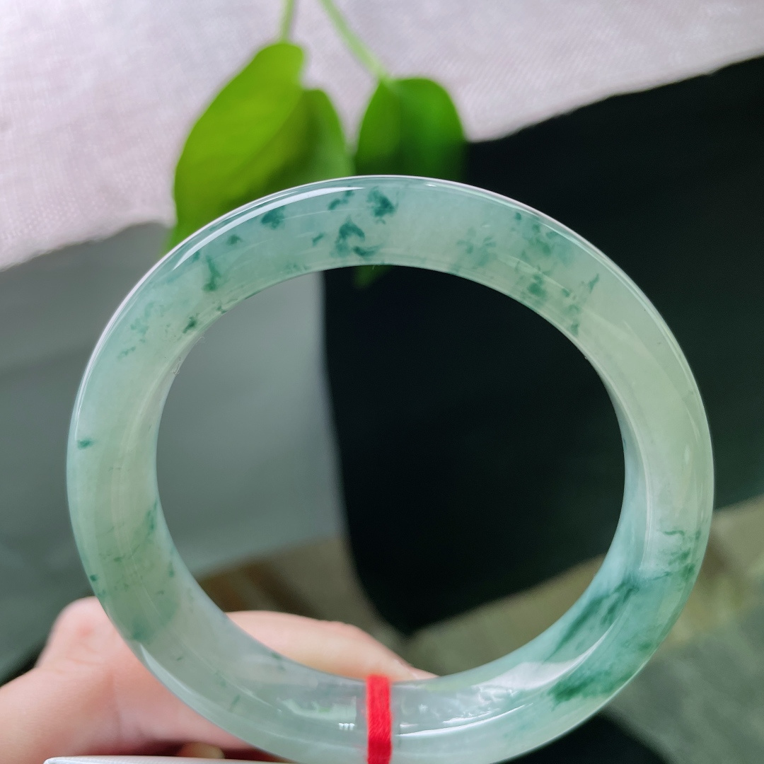 飘花正圈，冰润细腻，清新俊逸，飘逸灵动，贵气，无裂，ss55167a