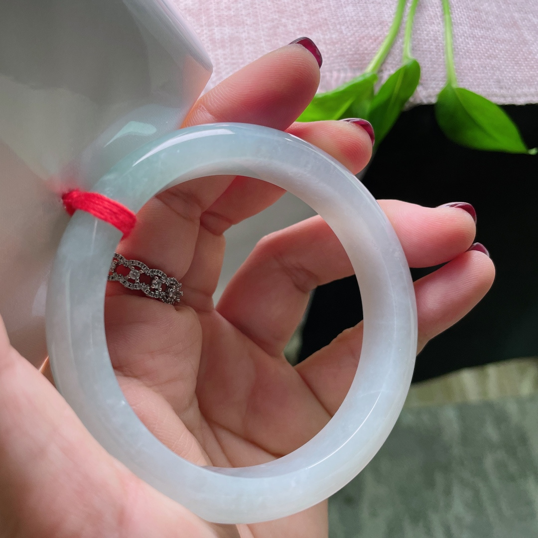 60/12.3/8.9绿底正圈，冰润细腻，渐变之色，婉间风华，悠然见南山，贵气，一点侧纹，ss51169a