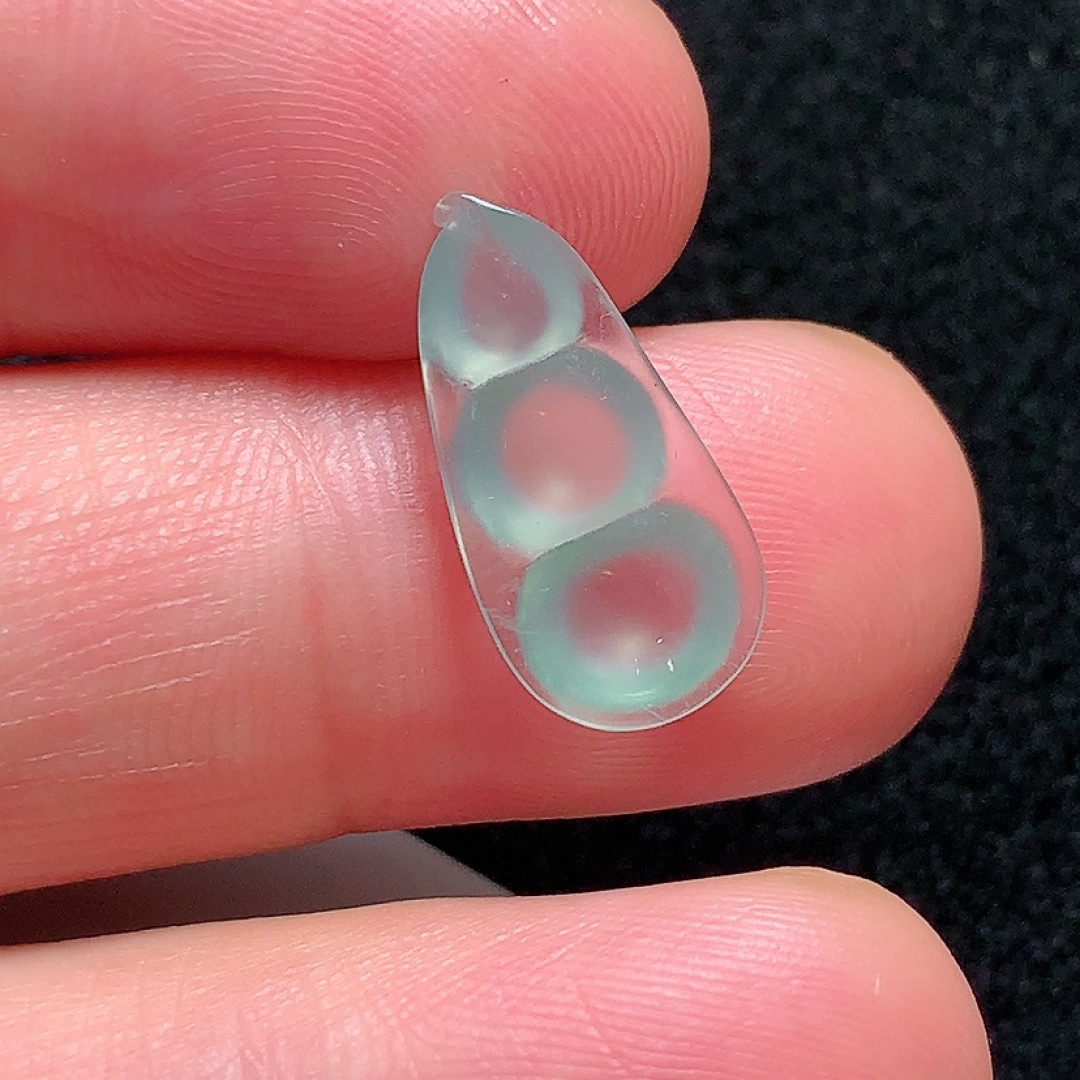 ️冰种小福豆，种老水头好，又冰又润，饱满无裂，尺寸：17.5/8.5/3.2mm，ss