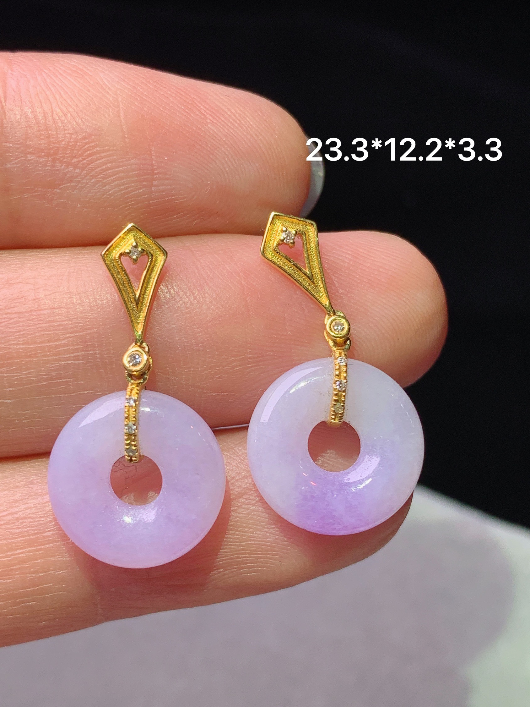 18k金钻镶嵌紫罗兰平安环耳坠 玉质细腻 色泽艳丽清新 水润亮眼 整体尺寸23.3*12.2*3.3L4