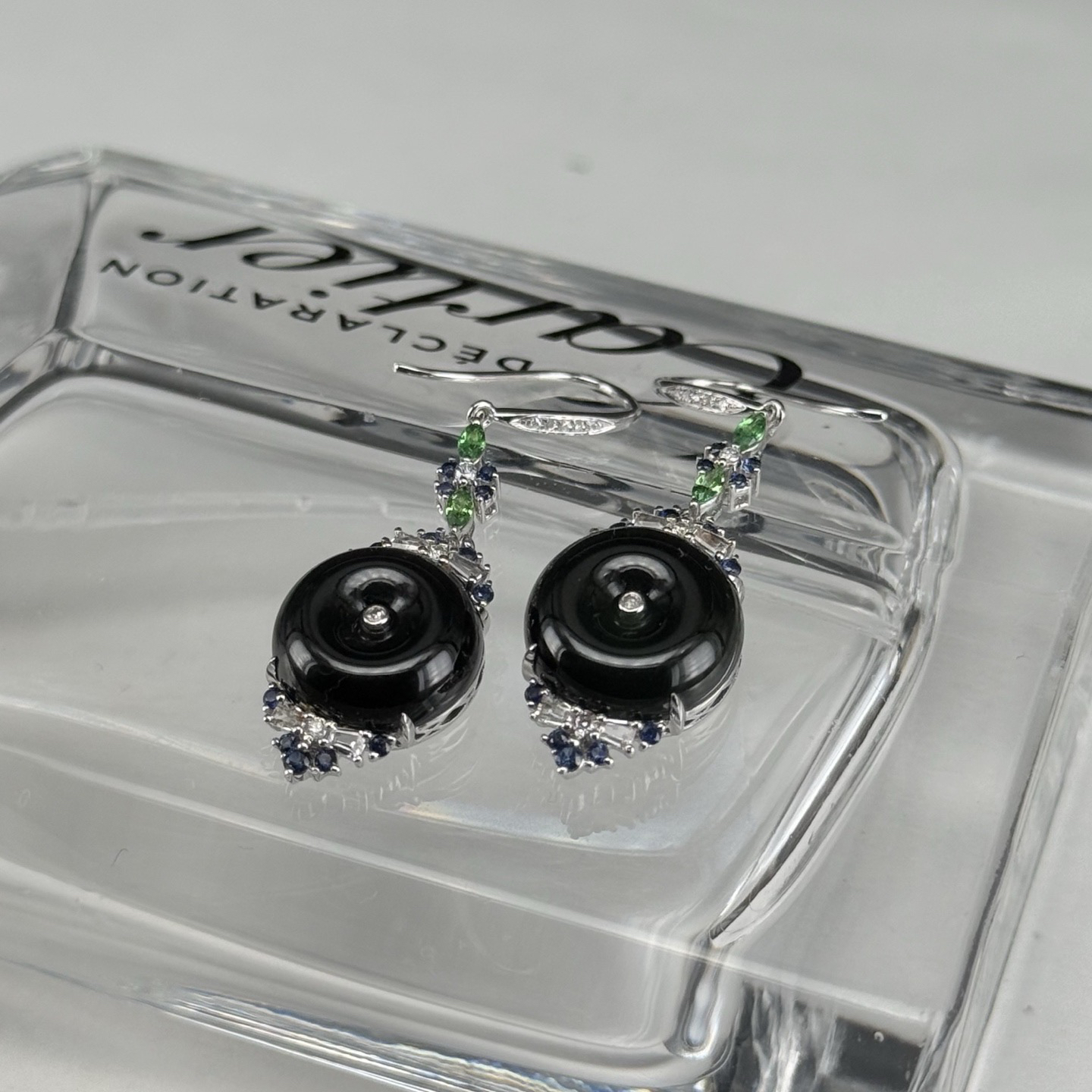 精品18k墨翠平安扣耳坠 种好色正 黑度极好 打灯通透 油性十足 尺寸12