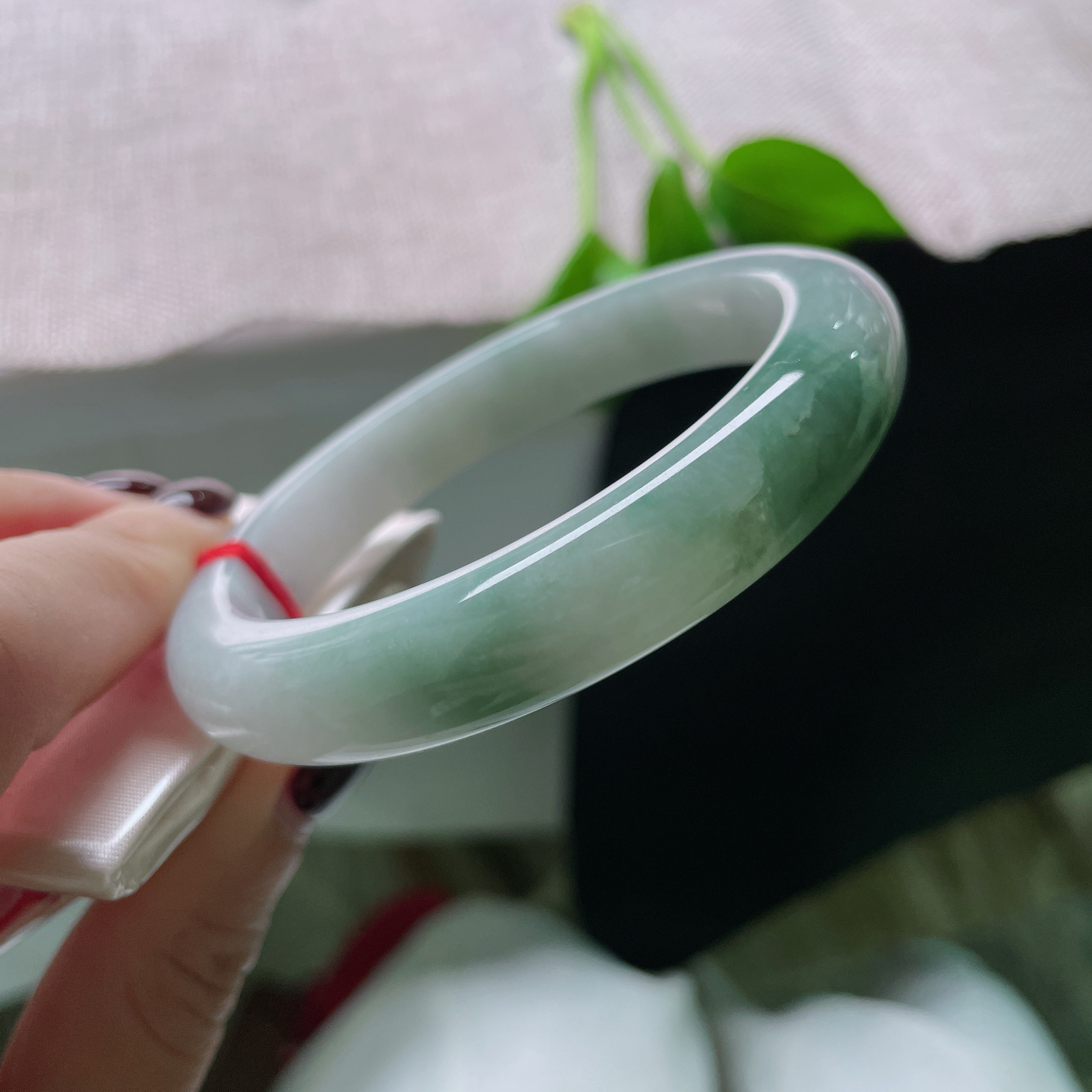 60.2/11.9/9.2油青正圈，水润细腻，悠闲自在，婉间风华..