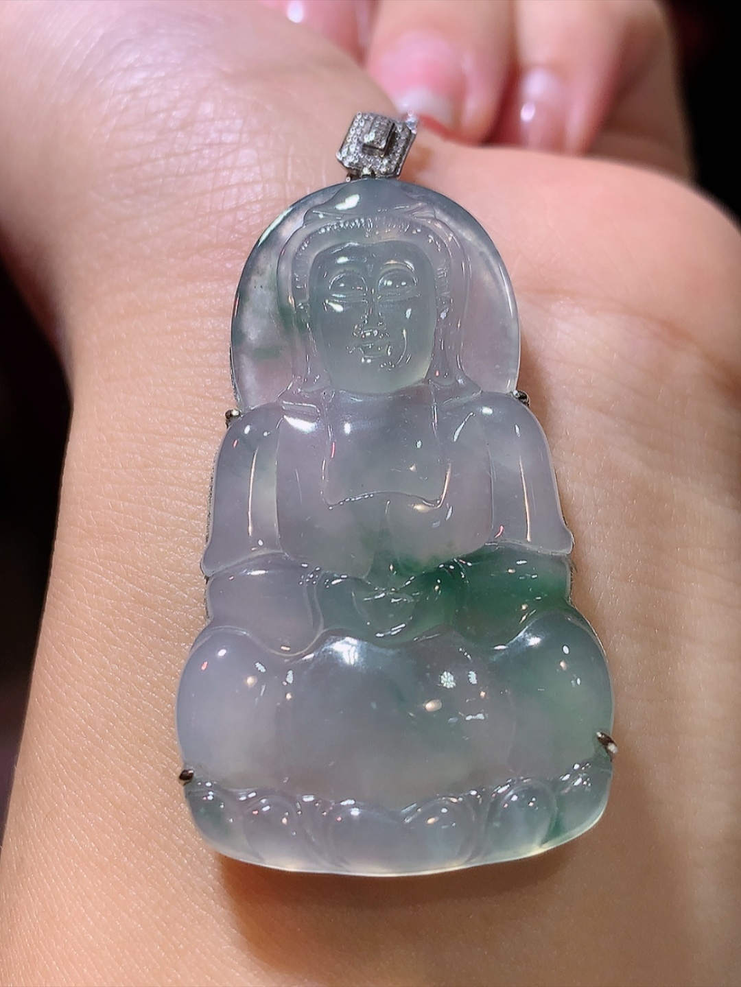 冰飘花观音吊坠 饱满底子细腻，水润十足，佩戴精致优雅 货号03416，53-26.3-5.9