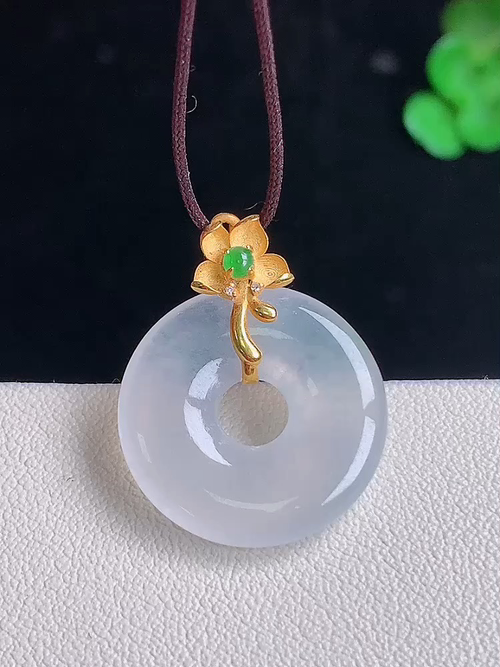  ，18k金镶冰甜甜圈，无裂，尺寸19.4/3.9，№;y18zd   16