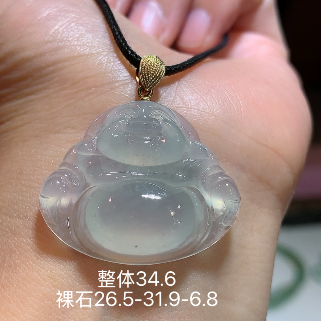 冰佛公吊坠。冰润底子细腻，胶感十足，佩戴简单大方货号89418，26.5-31.9-6.8