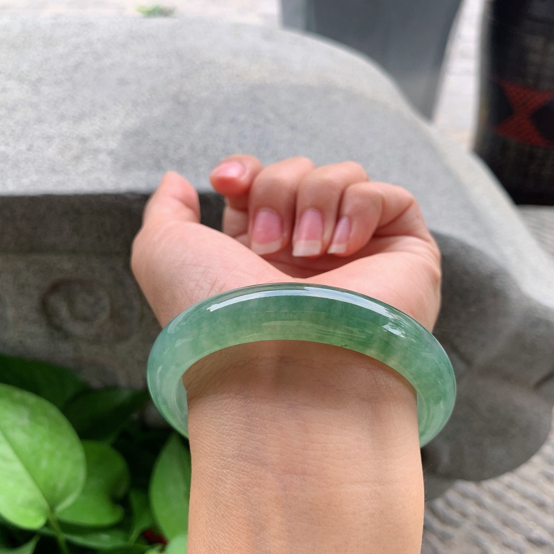 大圈口 58.4-12.3-8.4【冰芙蓉绿正圈手镯】正圈58 59可戴