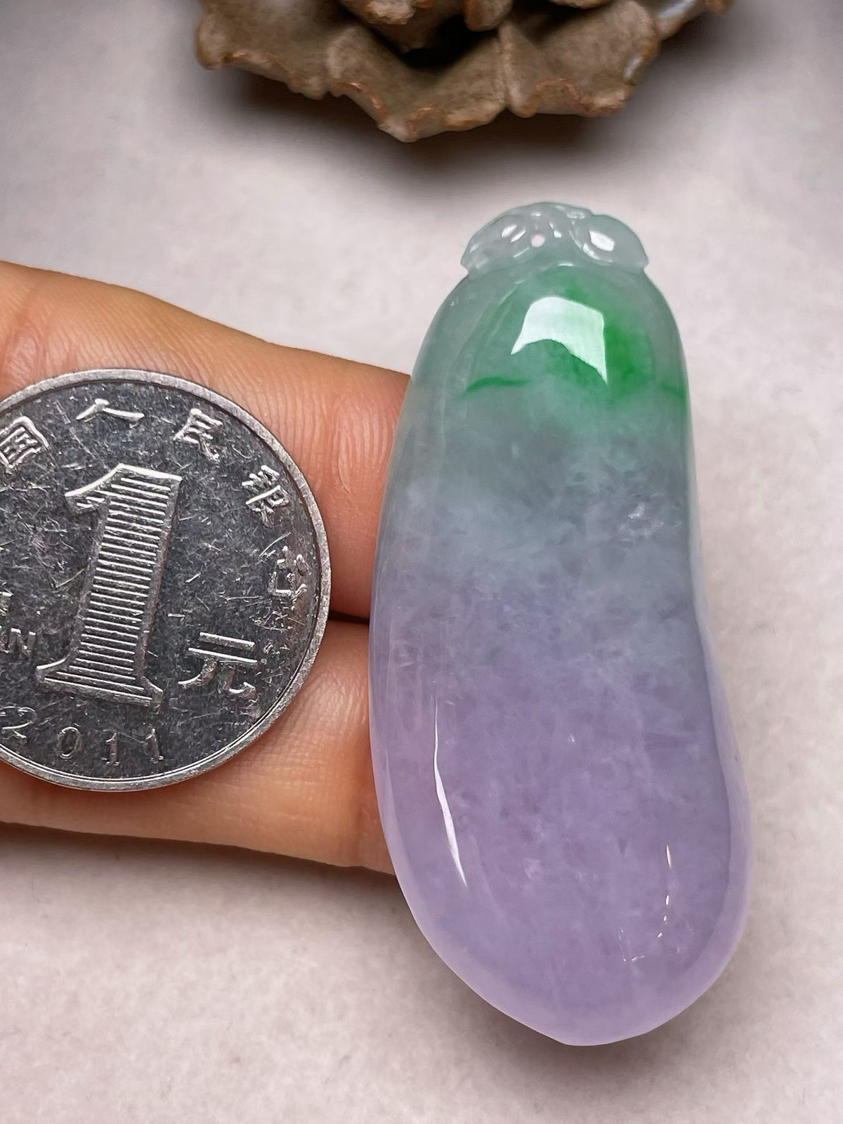 冰糯种紫罗兰【福瓜】吊坠，种水好，玉质细腻 ，卖相好