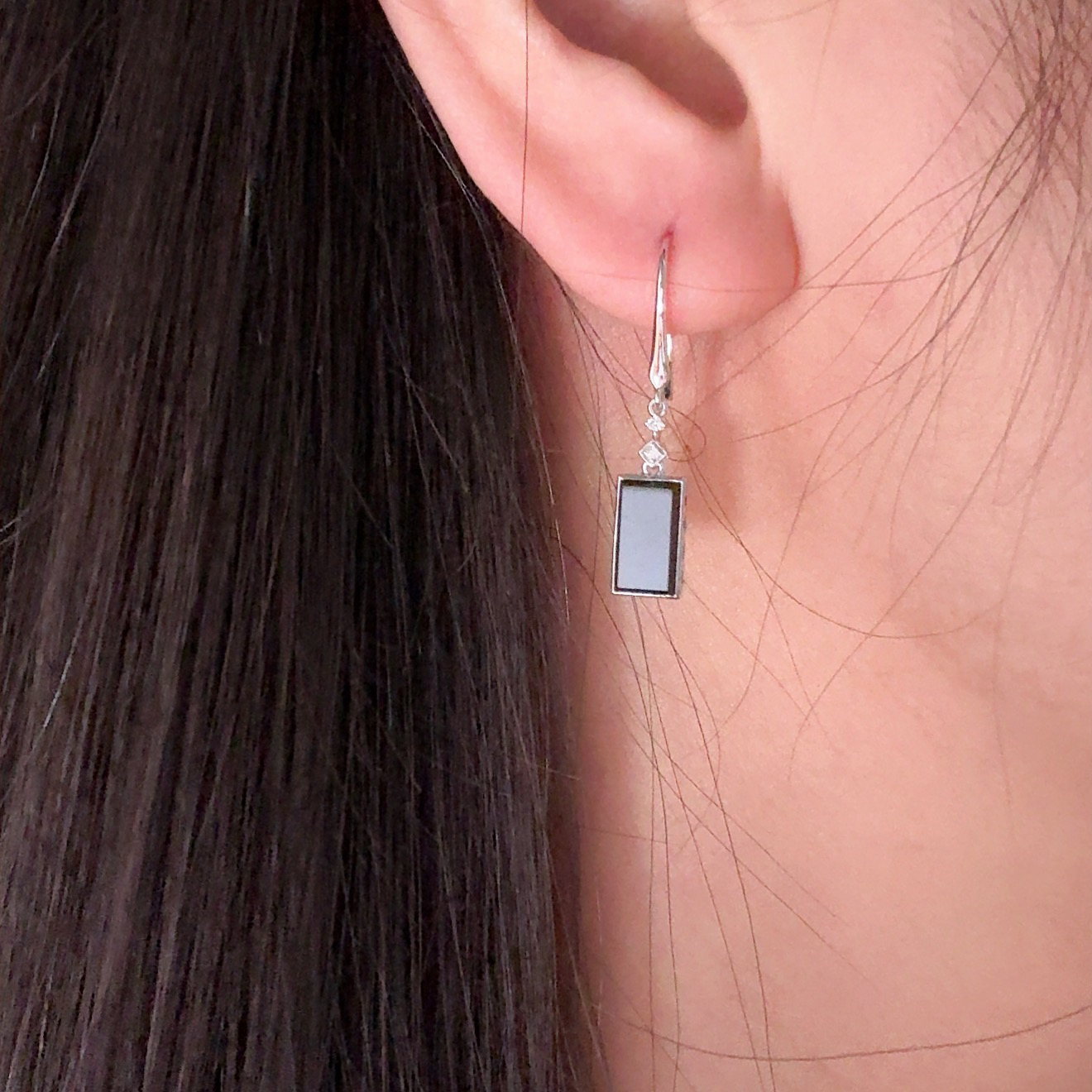 精品18k墨翠白金耳坠 种好色正 黑度极好 打灯通透 油性十足 尺寸9.6