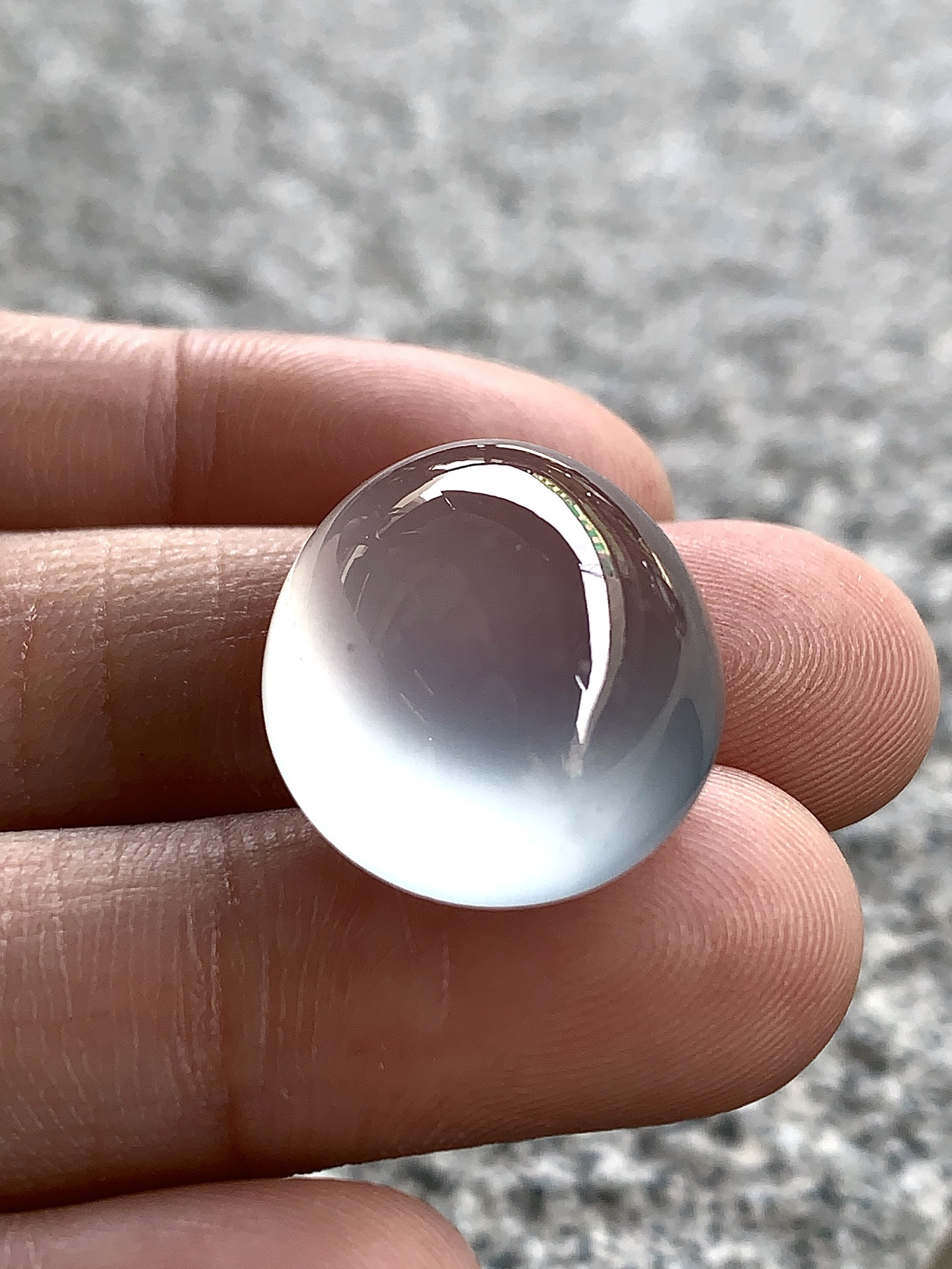 ️ 玻璃种蛋面，胶感十足，荧光盈盈，通透度拉满尺寸18.6×16.5×10.7