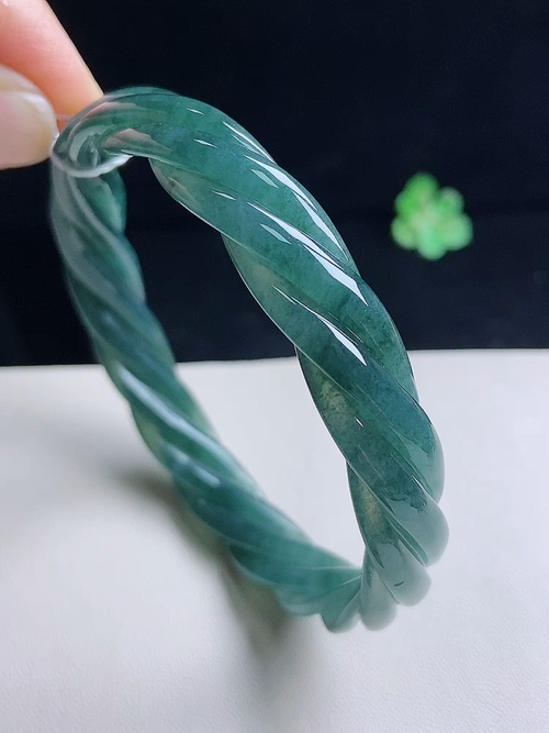 手镯，无裂，尺寸63/11.2/5.8/编号14u9