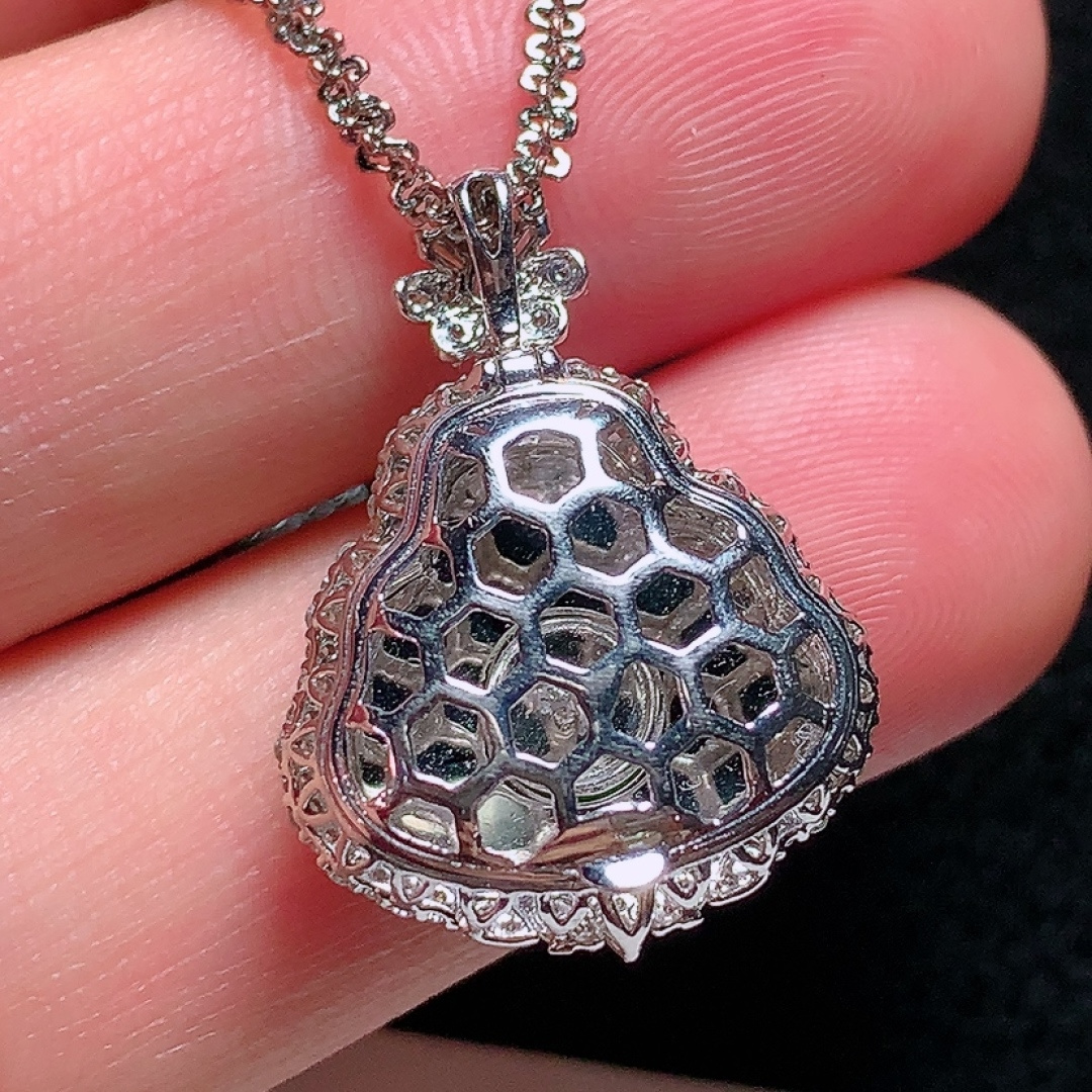 ️18k金镶嵌冰种阳绿佛公，种老水头好，又冰又润，饱满无裂：23.8/18/9.2mm裸石：13.7/15.9/2.6mm，ss50182a