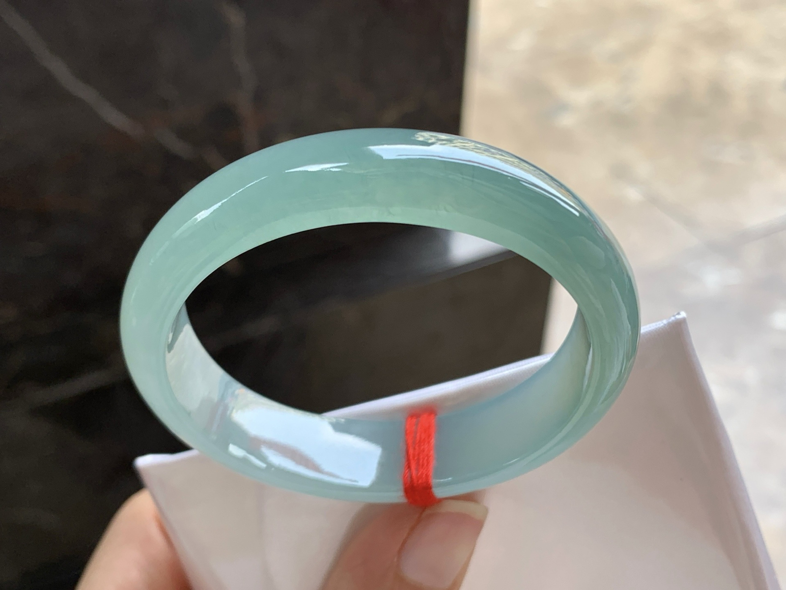 53.3-13.4-6.6

冰晴贵妃手镯^_^起光 正圈51可以带