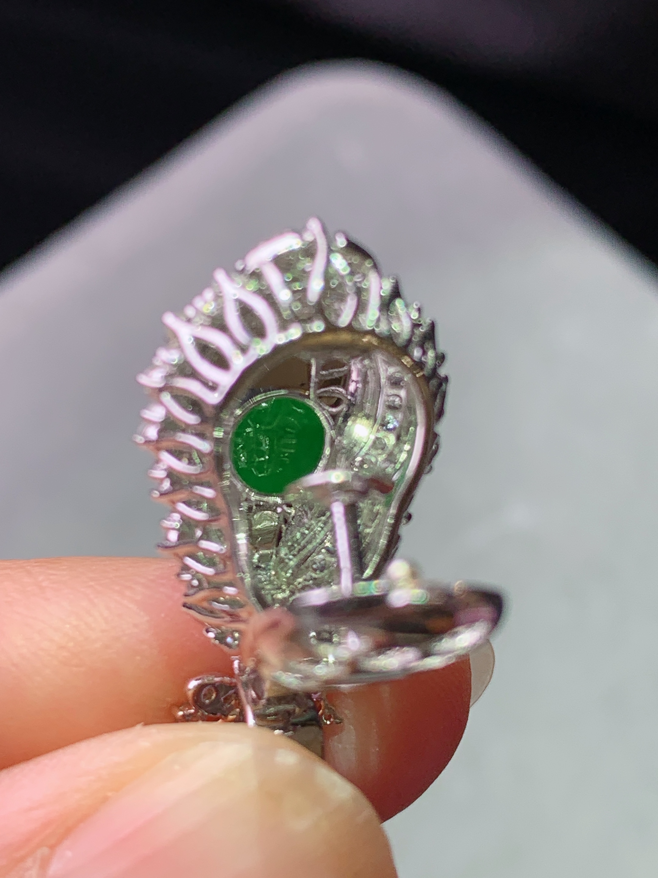 18k金钻镶嵌满绿葫芦吊坠 玉质细腻 色泽艳丽清新 水润亮眼 整体尺寸26.8*13*11.5f1