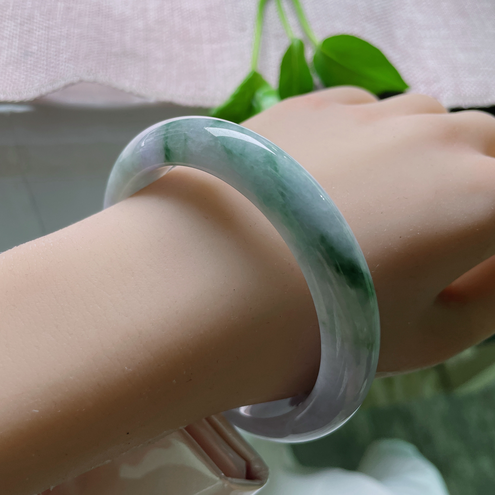 60.8/11.9/8.7春彩正圈，水润细腻，婉间艳丽，优雅大方..