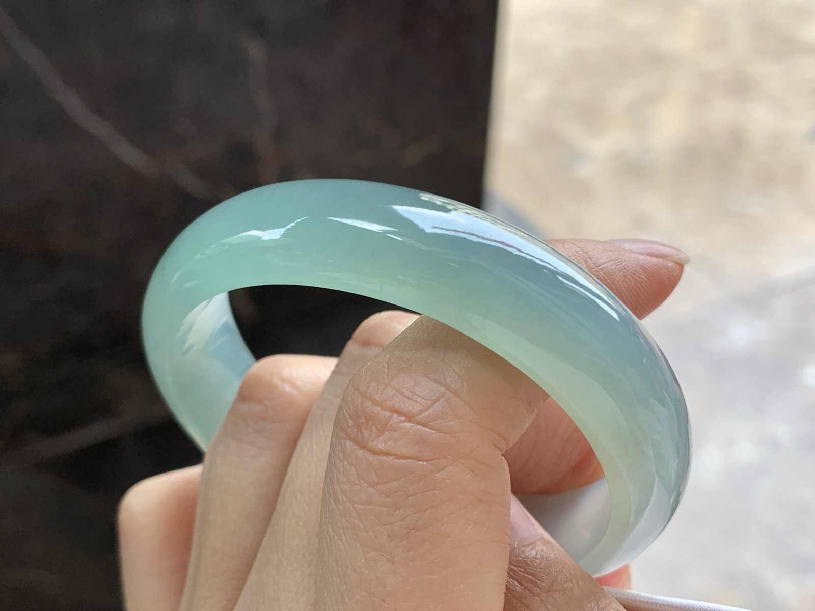 53.3-13.4-6.6

冰晴贵妃手镯^_^起光 正圈51可以带