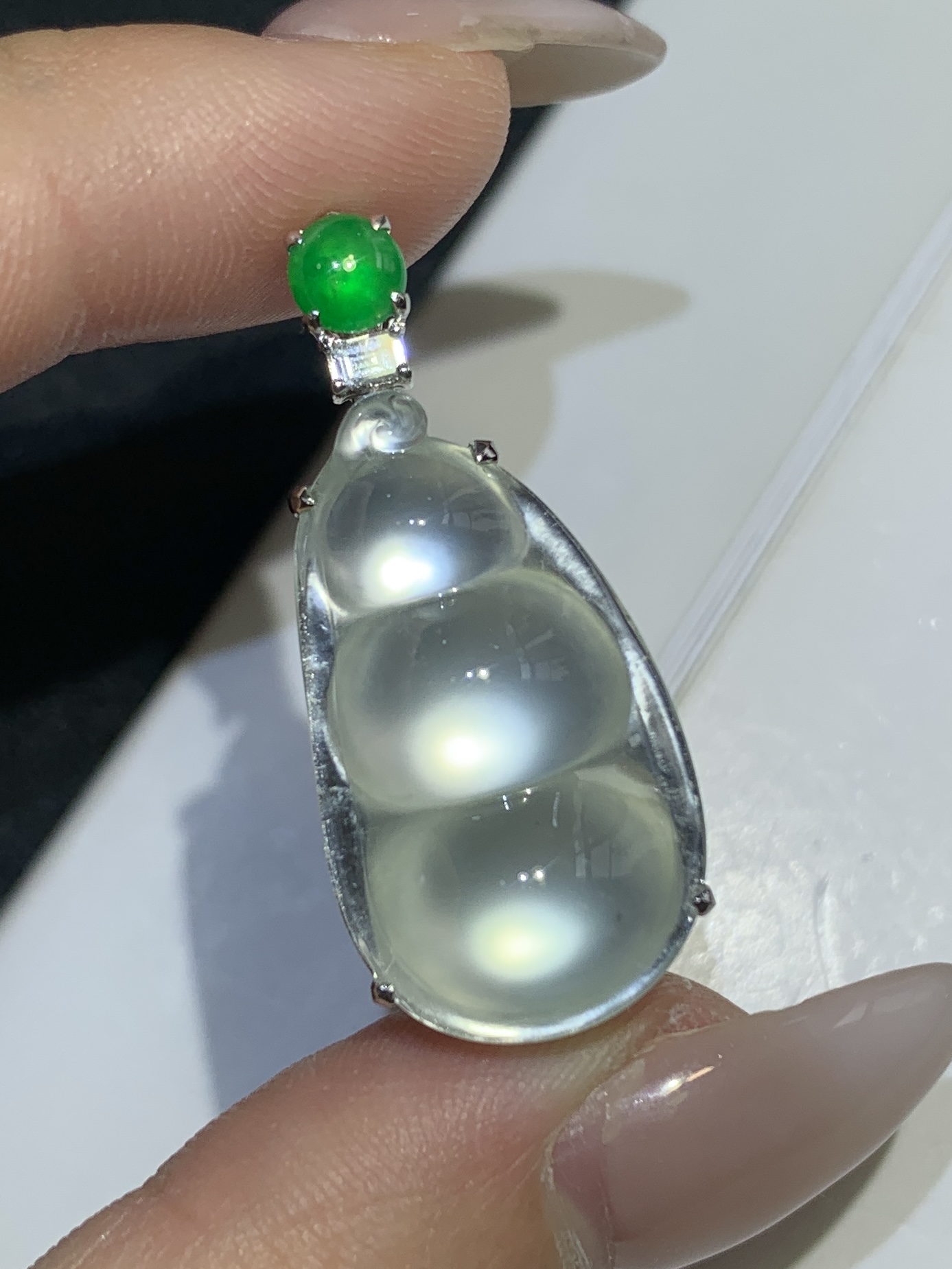 ️ 玻璃种炸光福豆吊坠，32.2-14.1-9.3