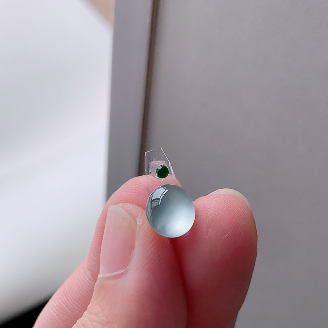 货号38417，7.6-7-2.5，冰种旦面 种老无裂水润，饱满肉厚，佩戴清新优雅