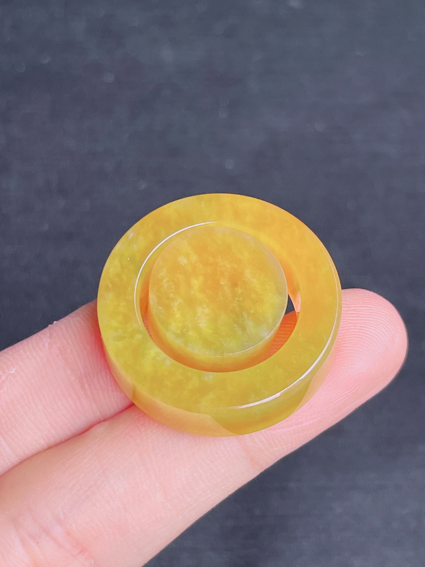 ️高冰黄翡平安扣套装，晶莹剔透，新颖时尚，无裂，8.5-5