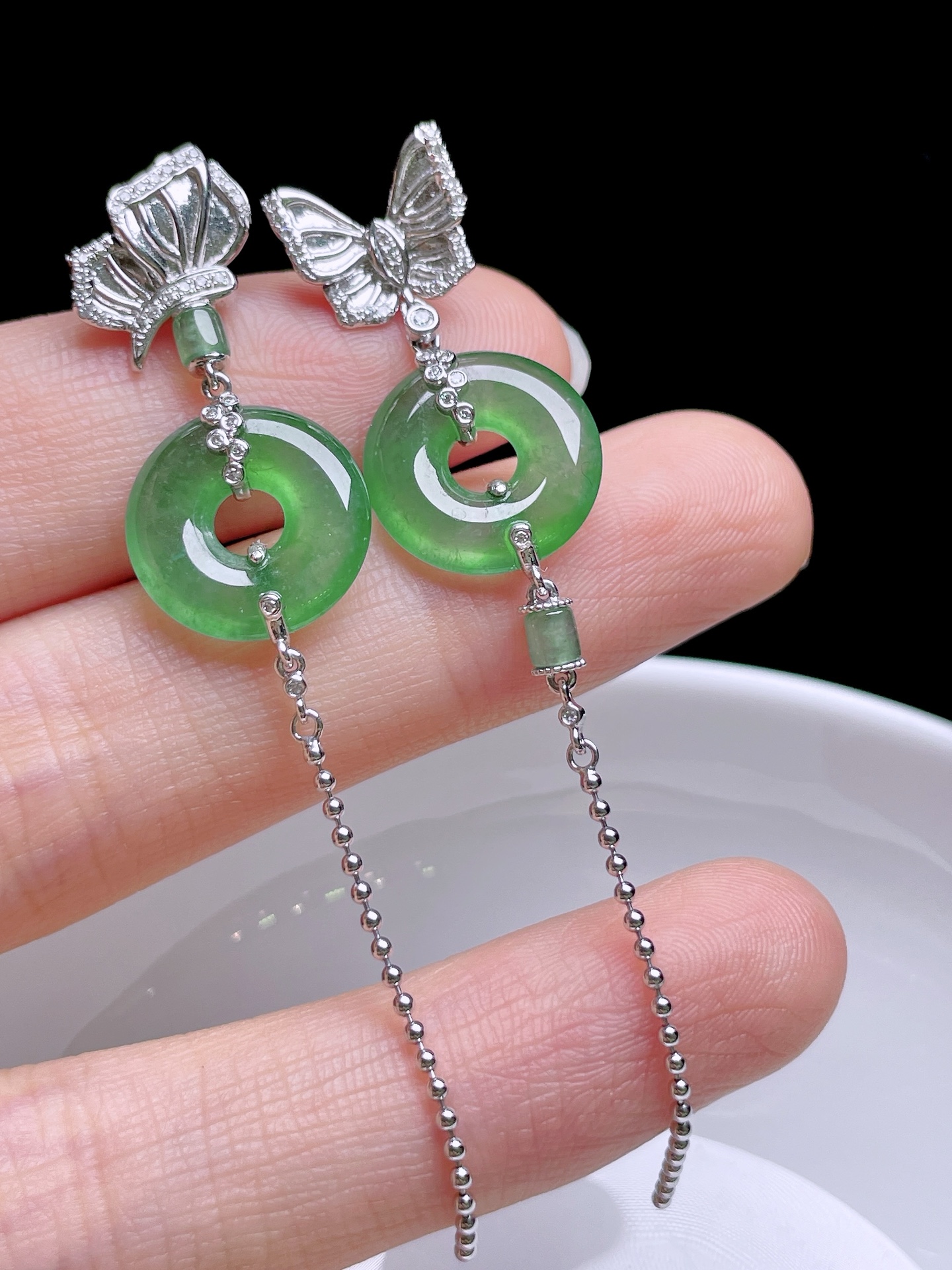 ️ 冰晴底甜甜圈耳坠 色泽浓郁，种老水润，18k金镶嵌 整体：66.5 裸石：13.3/2.8 s