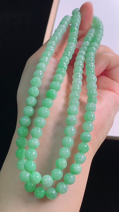 冰绿项链，无裂，尺寸:6.5-6.5mm 14