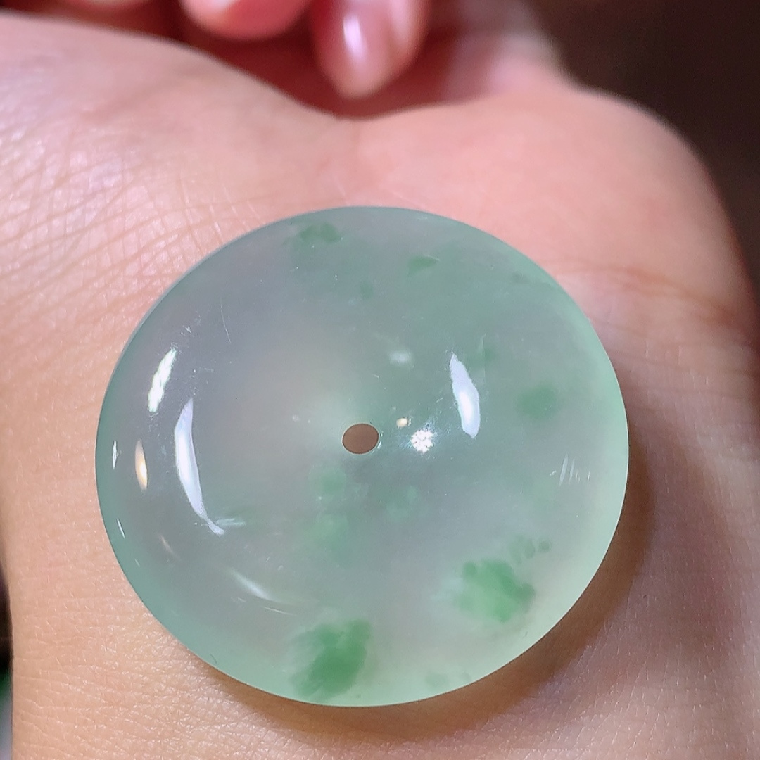 ️️高冰飘花平安扣挂件  水润十足 品相讨喜   佩戴福气满满货号15416，30.1-5.7