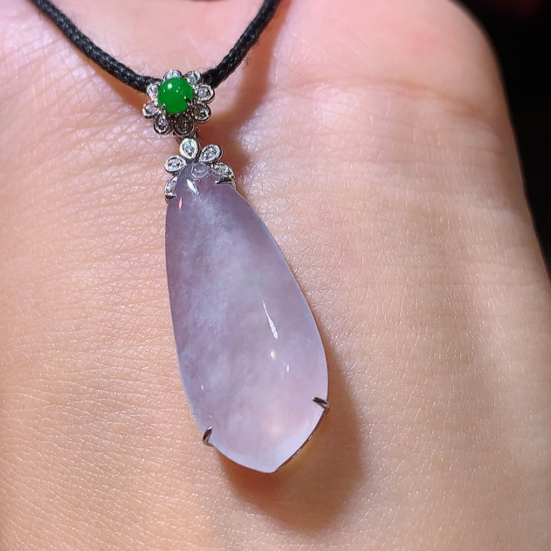 高冰福瓜吊坠，底子细腻莹润 冰润起胶  佩戴清新优雅货号26416，35.6-11.2-5.7-26.1-11.2