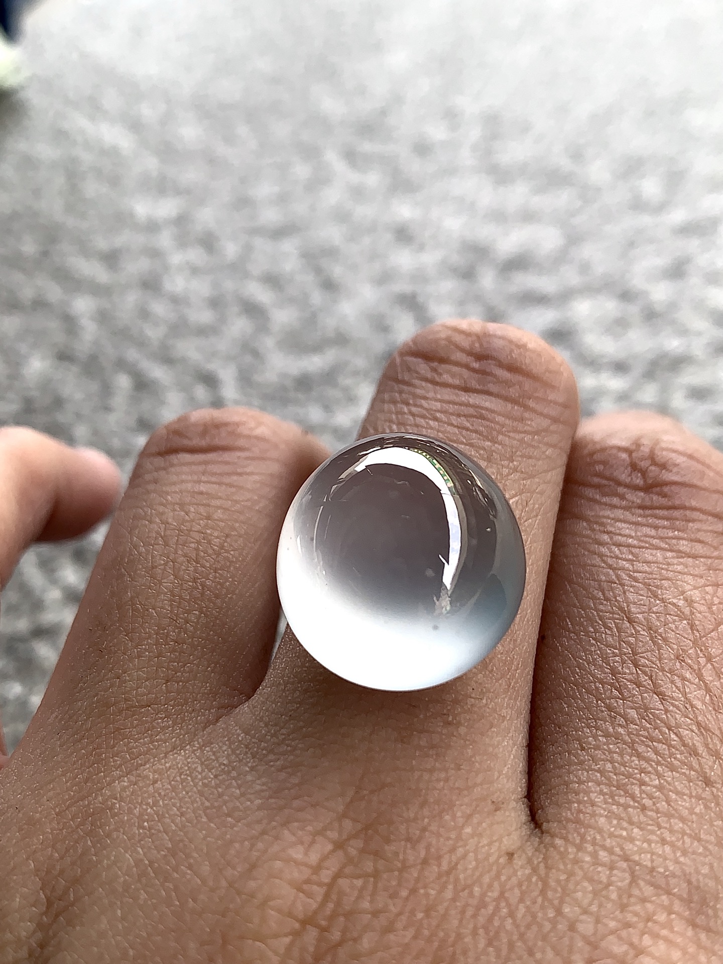 ️ 玻璃种蛋面，胶感十足，荧光盈盈，通透度拉满尺寸18.6×16.5×10.7