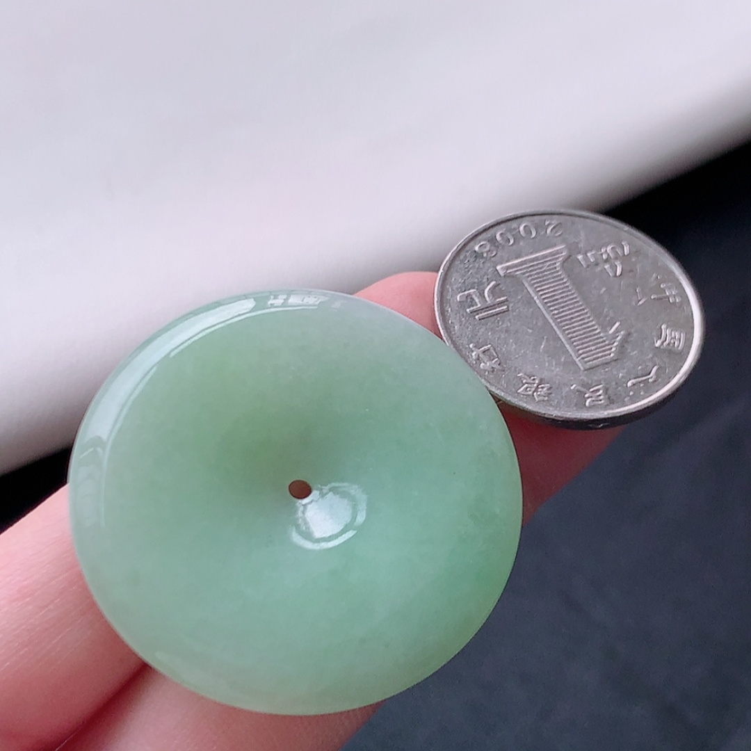 ️️糯冰平安扣挂件 品相喜悦，底子冰润细腻，佩戴优雅灵气货号06417，37.9-5.9