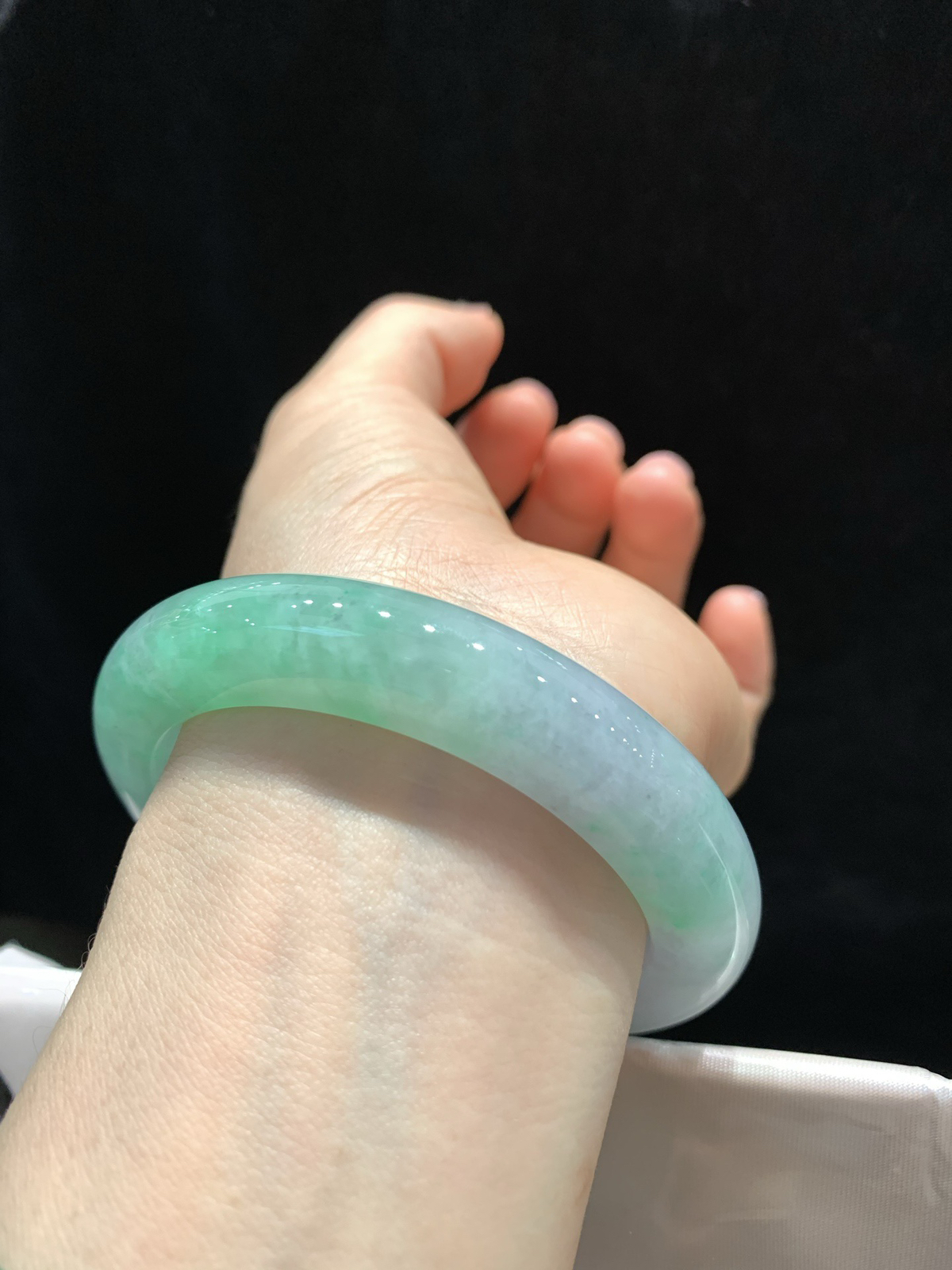 尺寸58.7/11.7/8.6，春彩手镯
清新甜美
TG-1306-600