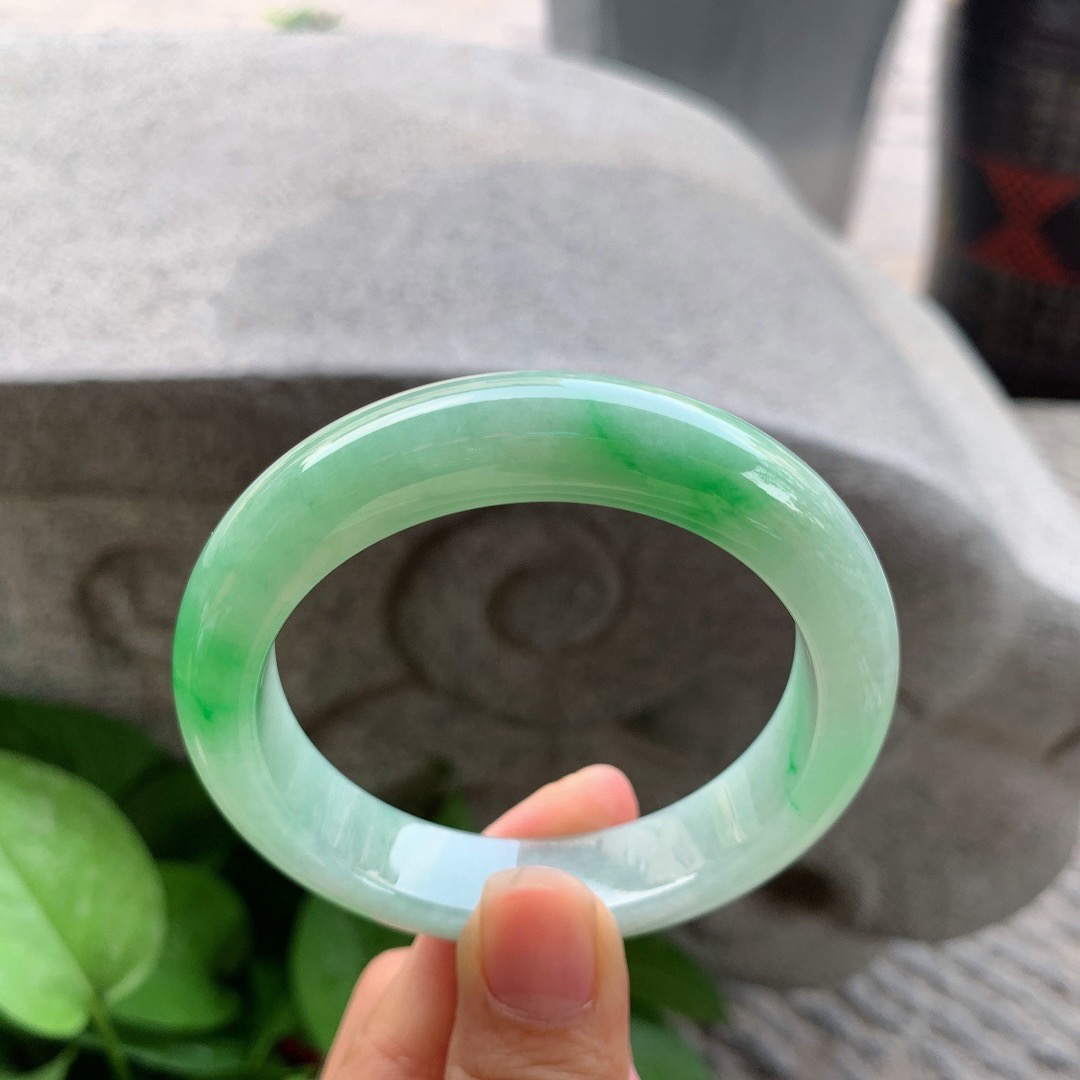 圈口55.3-12.7-9 【芙蓉阳绿正圈手镯】正圈55 56可戴