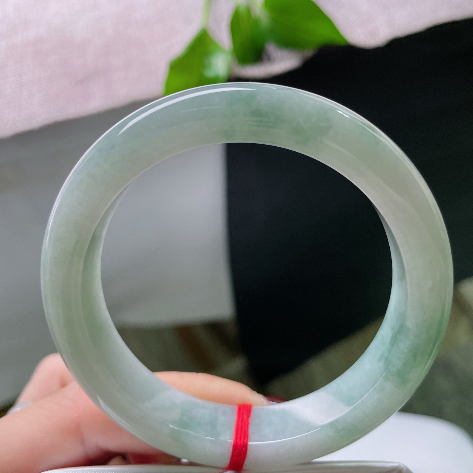 55.6/12.7/8.9飘花正圈，水润细腻，温润如玉谦谦君子..