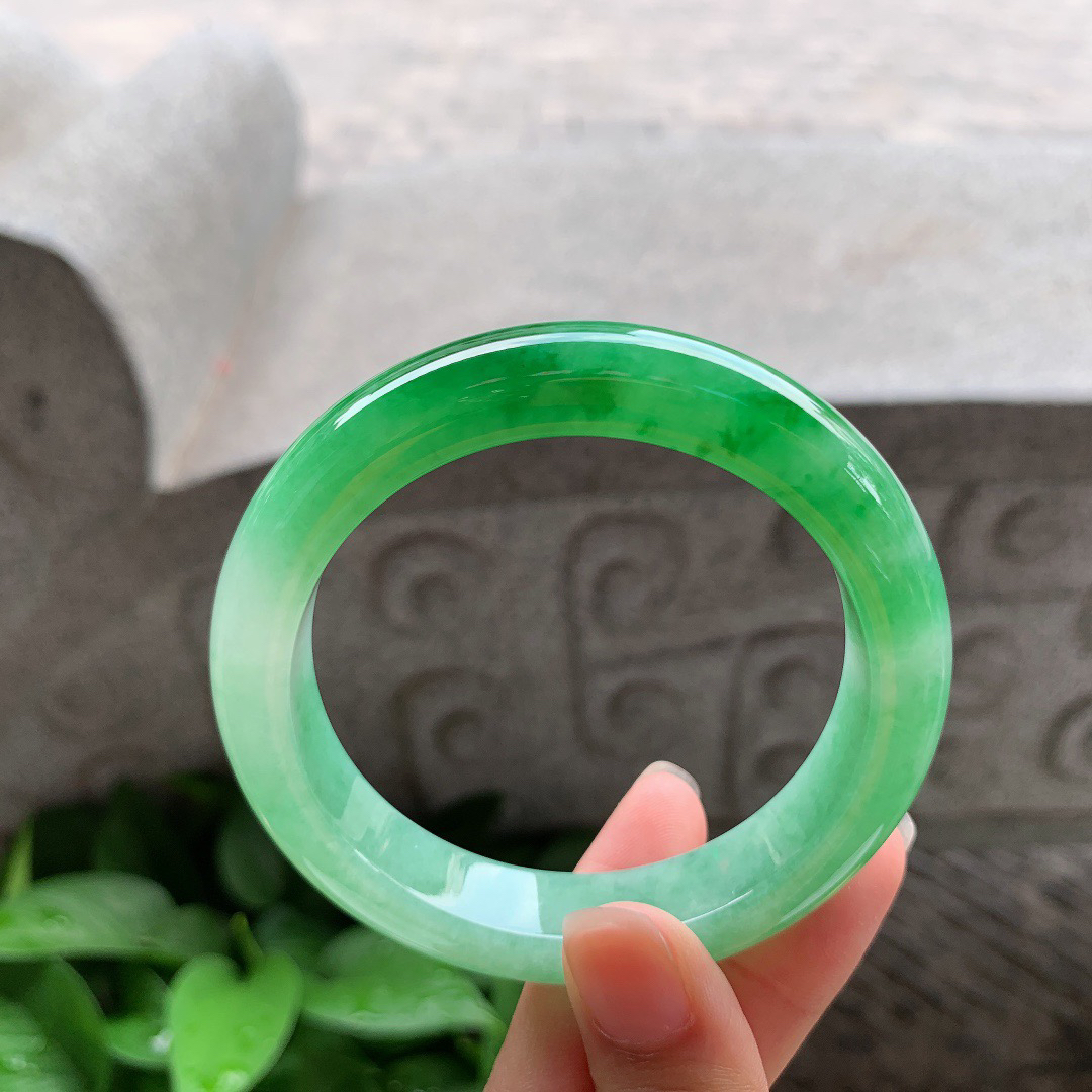 圈口 56.4-12.2-9【芙蓉阳绿正圈手镯】正圈56 57可戴