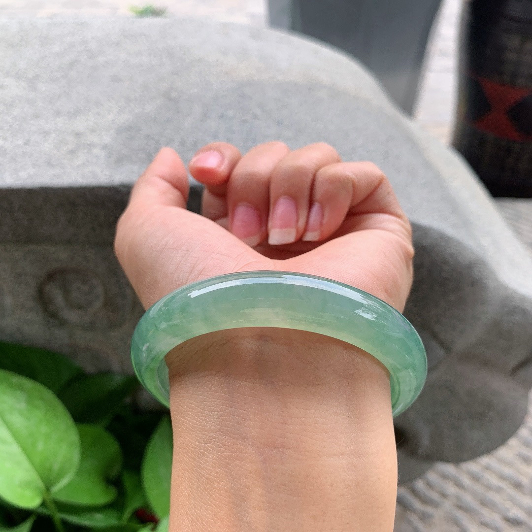 大圈口 58.4-12.3-8.4【冰芙蓉绿正圈手镯】正圈58 59可戴