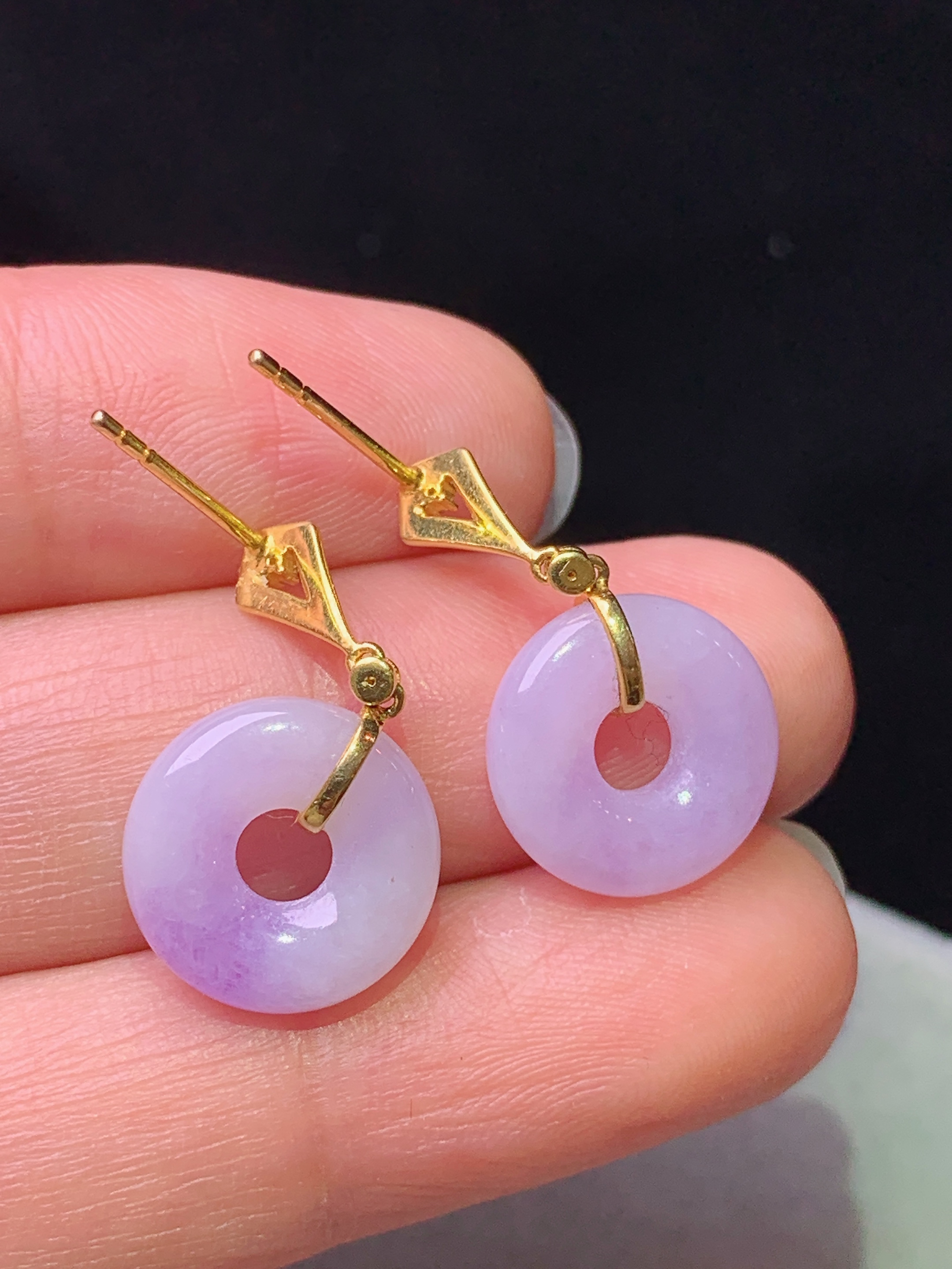 18k金钻镶嵌紫罗兰平安环耳坠 玉质细腻 色泽艳丽清新 水润亮眼 整体尺寸23.3*12.2*3.3L4