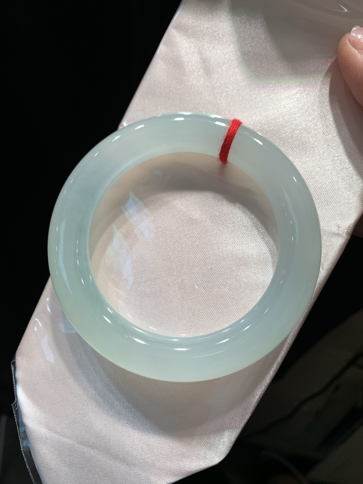 尺寸56.1/11.7，冰种圆条手镯
种好水足 清新甜美
TG-1308-4000