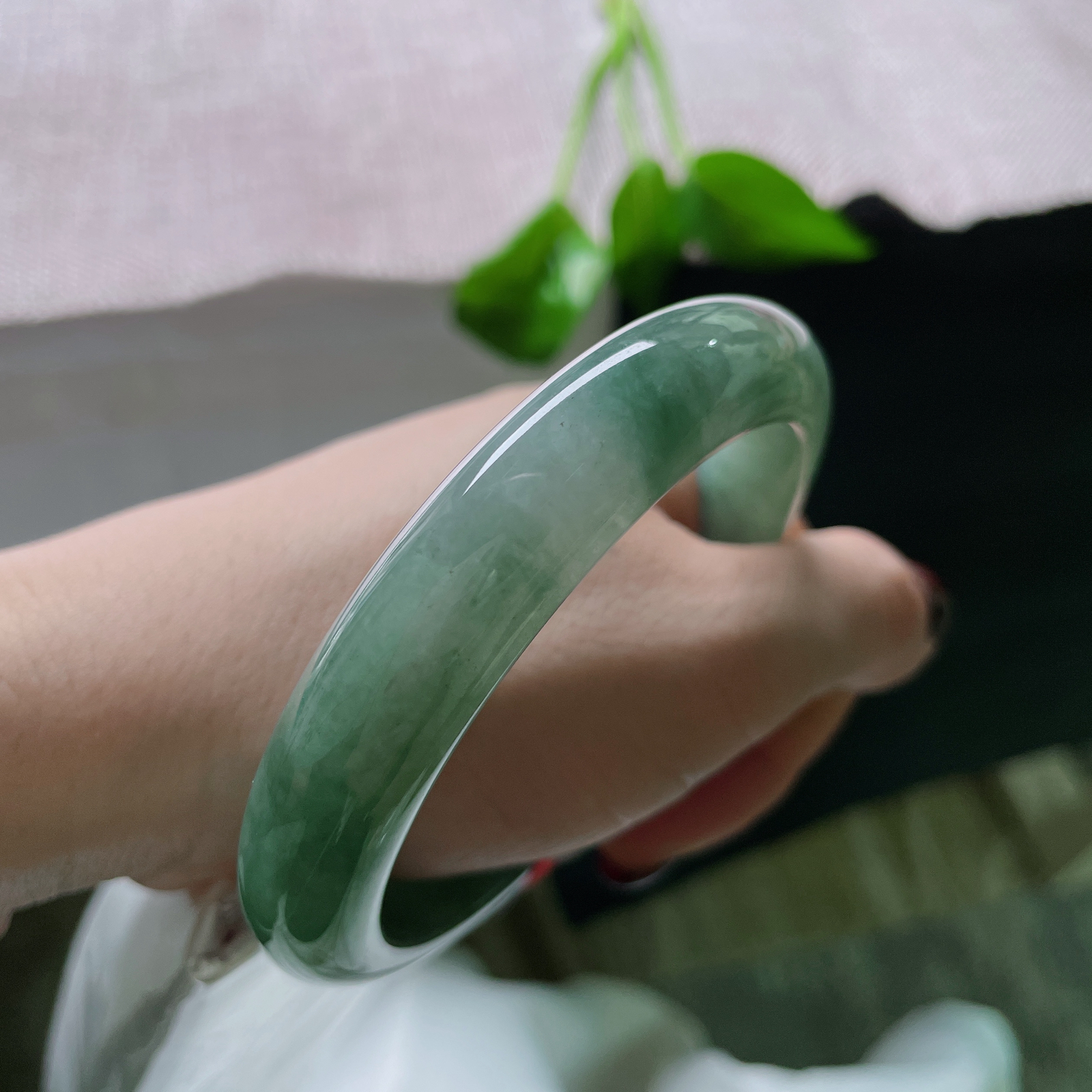 62.9/12.1/9油绿正圈，细腻，油润种老，沉稳贵气..