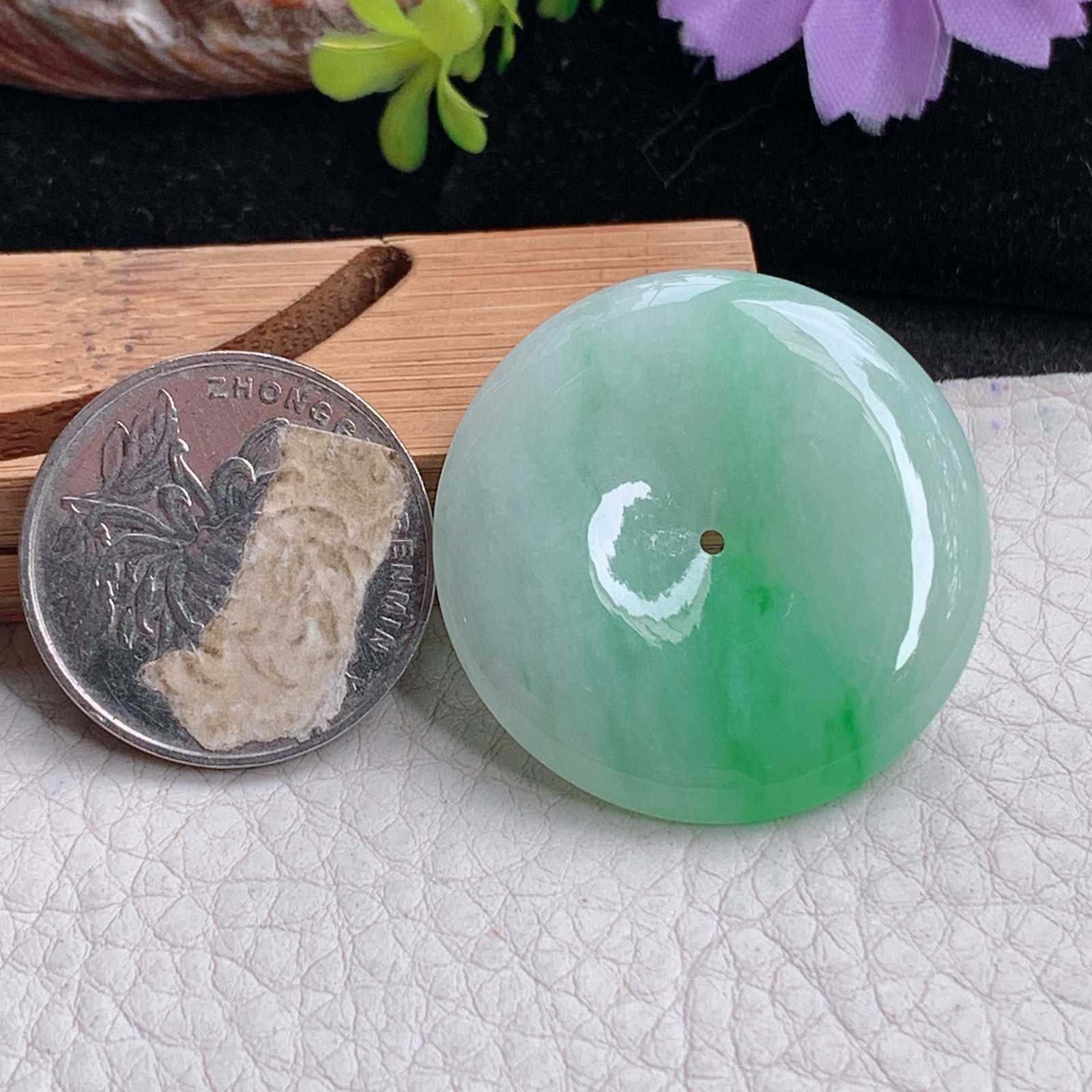 zz3实拍33.3*5.5天然缅甸翡翠飘绿花平安扣吊坠 复古时尚玉扣