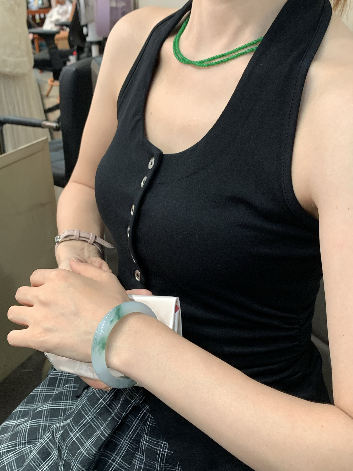 尺寸55.9/12.4/8.2，冰飘花手镯
水润细腻 清新甜美